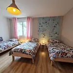 Spacieux Contemporain Avec Terrasse Panoramique Et Piscine Chauffee - Fr-1-584-373 Holiday home *