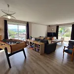 Spacieux Contemporain Avec Terrasse Panoramique Et Piscine Chauffee - Fr-1-584-373 Holiday home