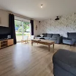 Spacieux Contemporain Avec Terrasse Panoramique Et Piscine Chauffee - Fr-1-584-373 Holiday home *