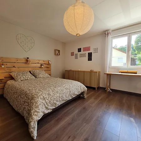 Séjour à la campagne Spacieux Contemporain Avec Terrasse Panoramique Et Piscine Chauffée - Fr-1-584-373